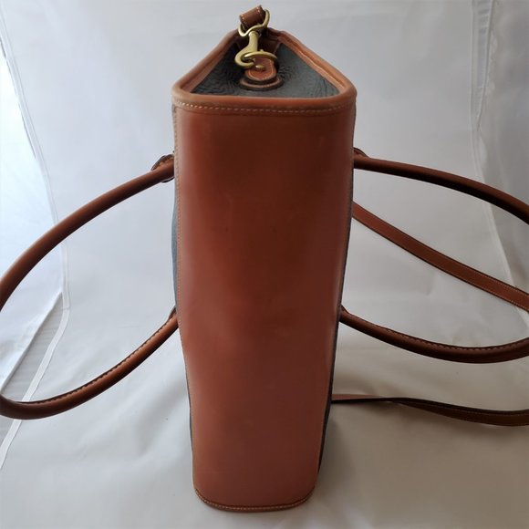 DOONEY & BOURKE All Weather Leather Black and Brown Shoulder Bag - Picture 7 of 16